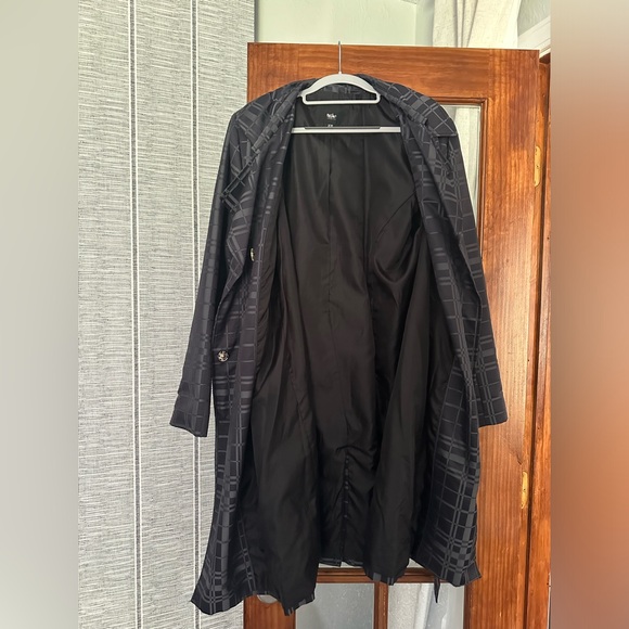 Beautiful work/ rain jacket - Picture 9 of 9